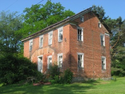 The abandoned William P. Hay House on Jimtown Road