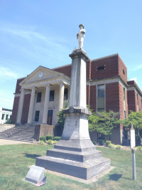 Hopkins County Courthouse statue jeh.jpg