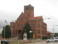 Warren County Courthouse in Monmouth.jpg