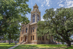 Llano County Courthouse August 2020.jpg